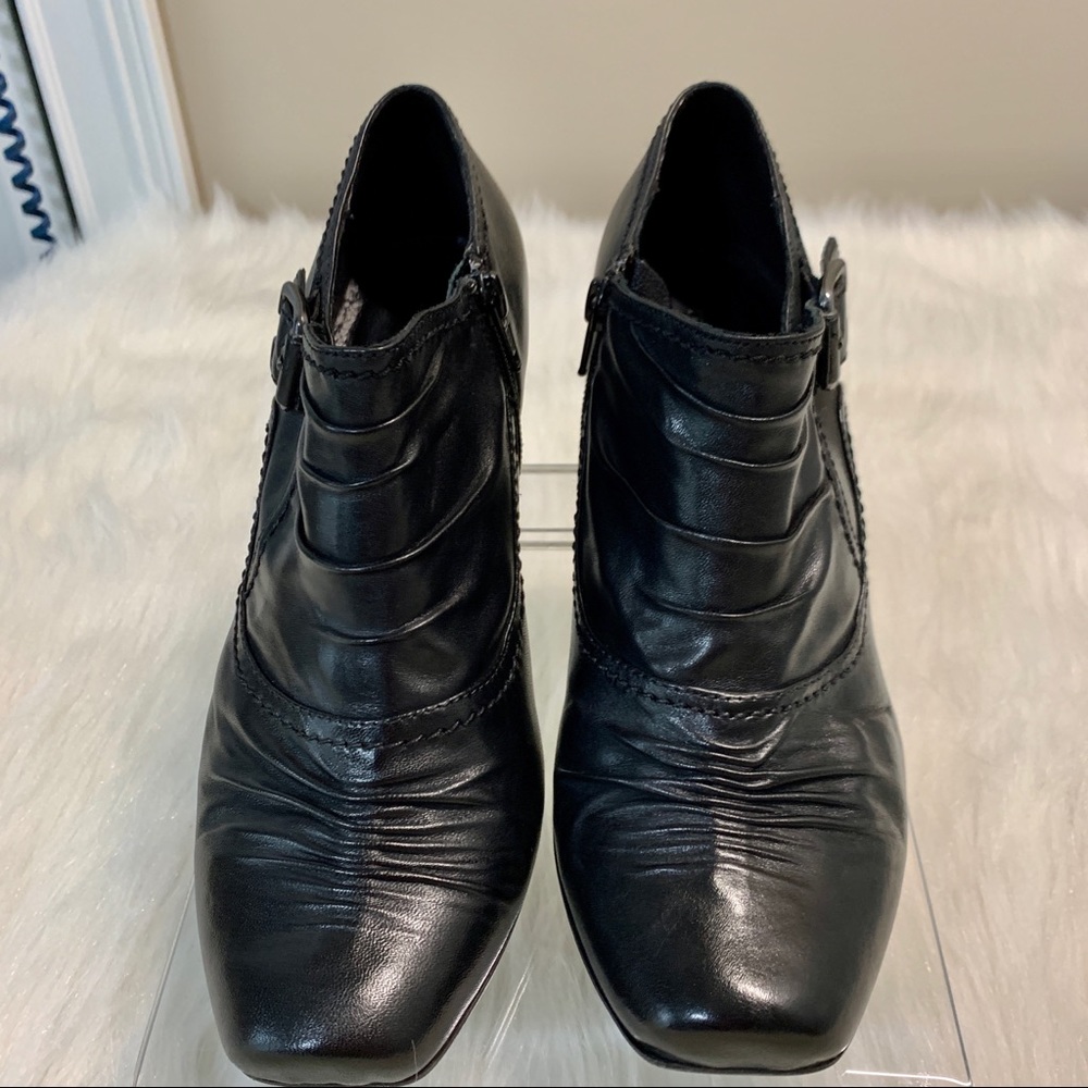 Maripe Masden Soft Ruched Leather Booties Size 40
